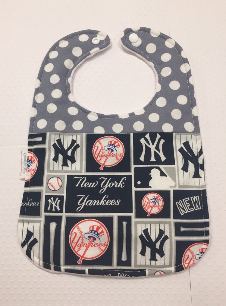 New York Yankees Toddler Bib (fits up to 24 months)