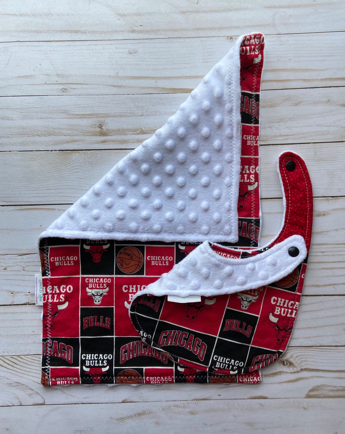 Chicago Bulls Basketball Burp Cloth and Bib