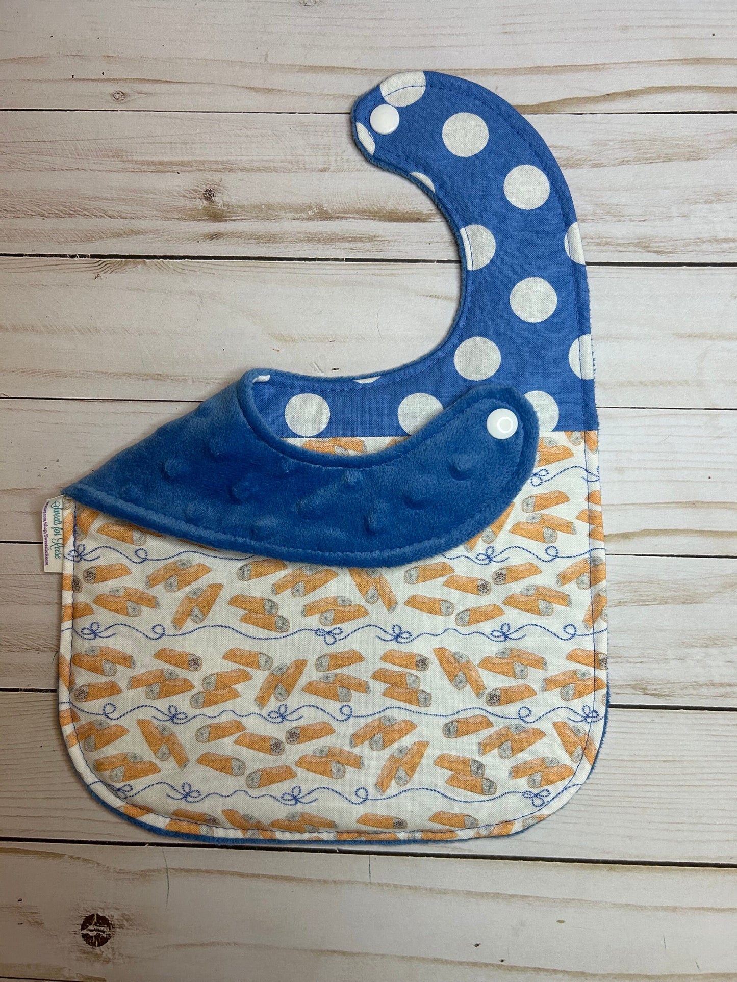 Cannolis Bib (fits up to 24 months)